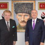 Özdağ Üzerinden Ünvansız Liderlikten Devlet Liderliğine